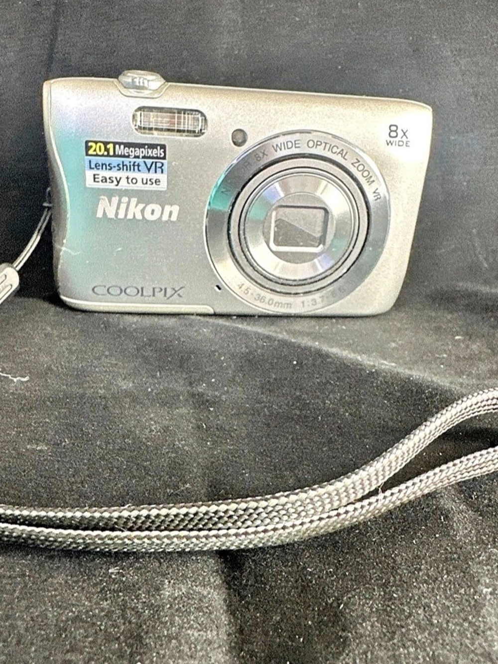 Nikon COOLPIX S3700 20.1MP Digital Camera Silver
